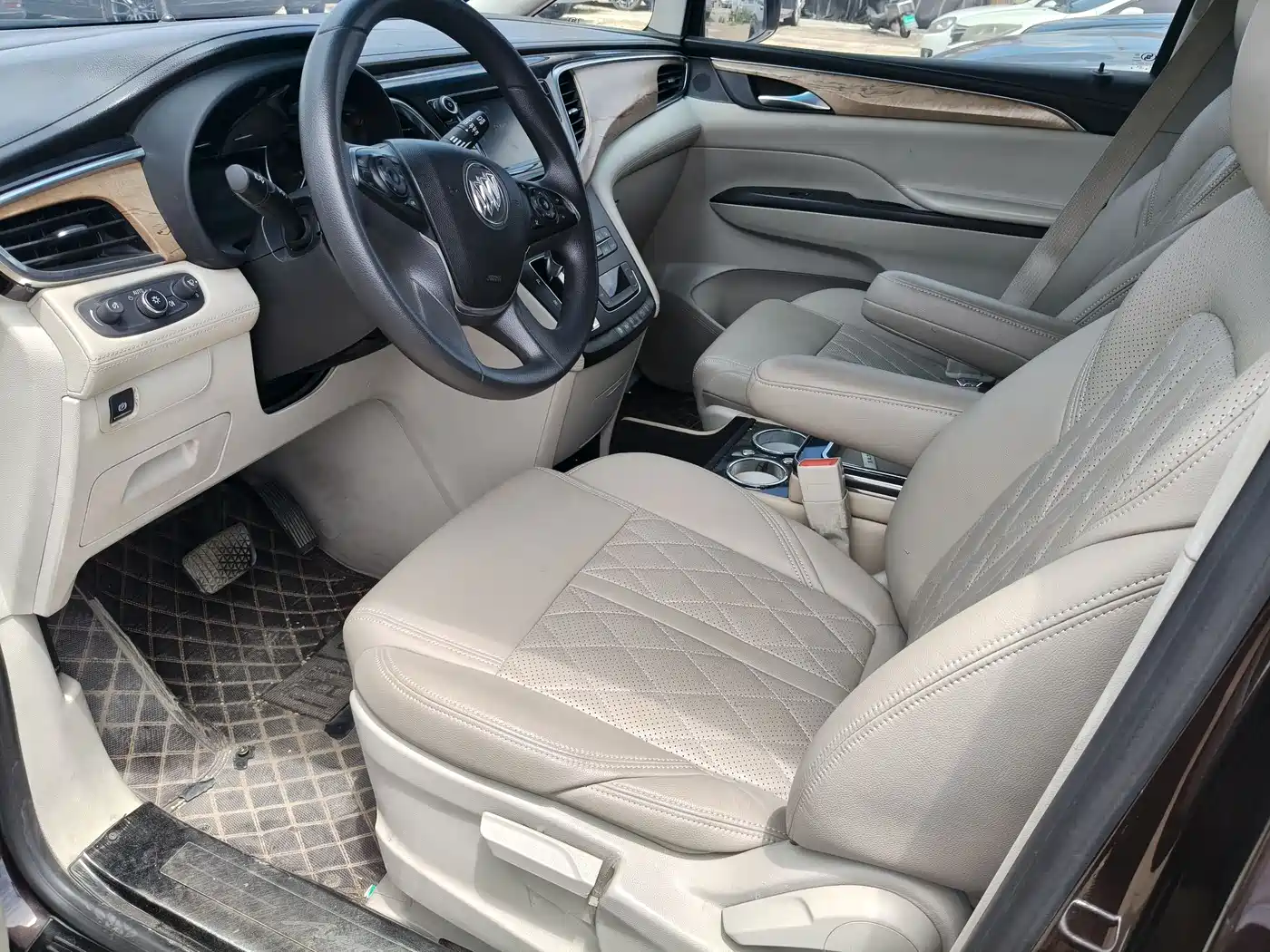 Buick GL8 2018 ES 28T Comfort Type China VI фото 4