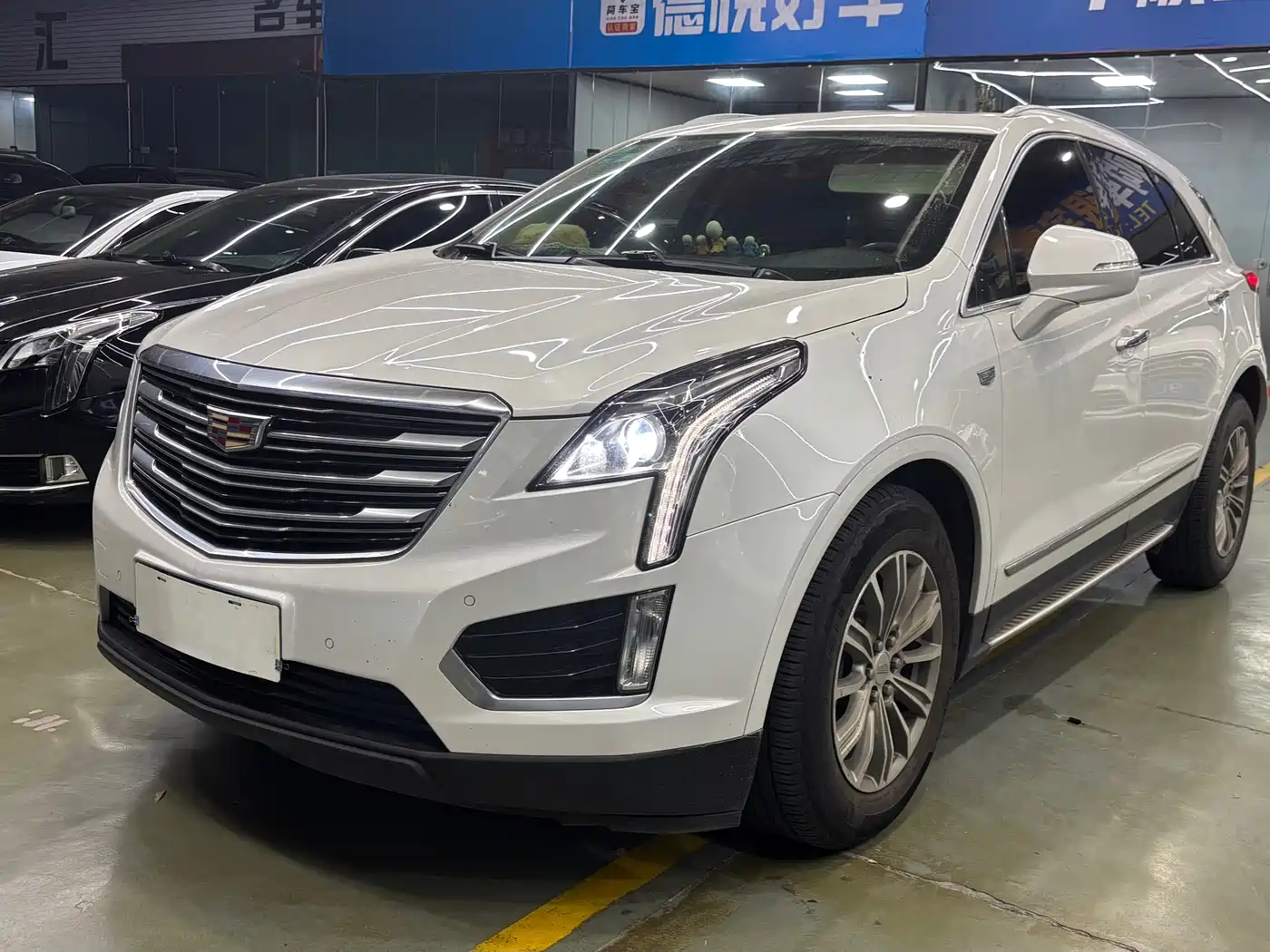 Cadillac XT5 2016 25T Luxury Model