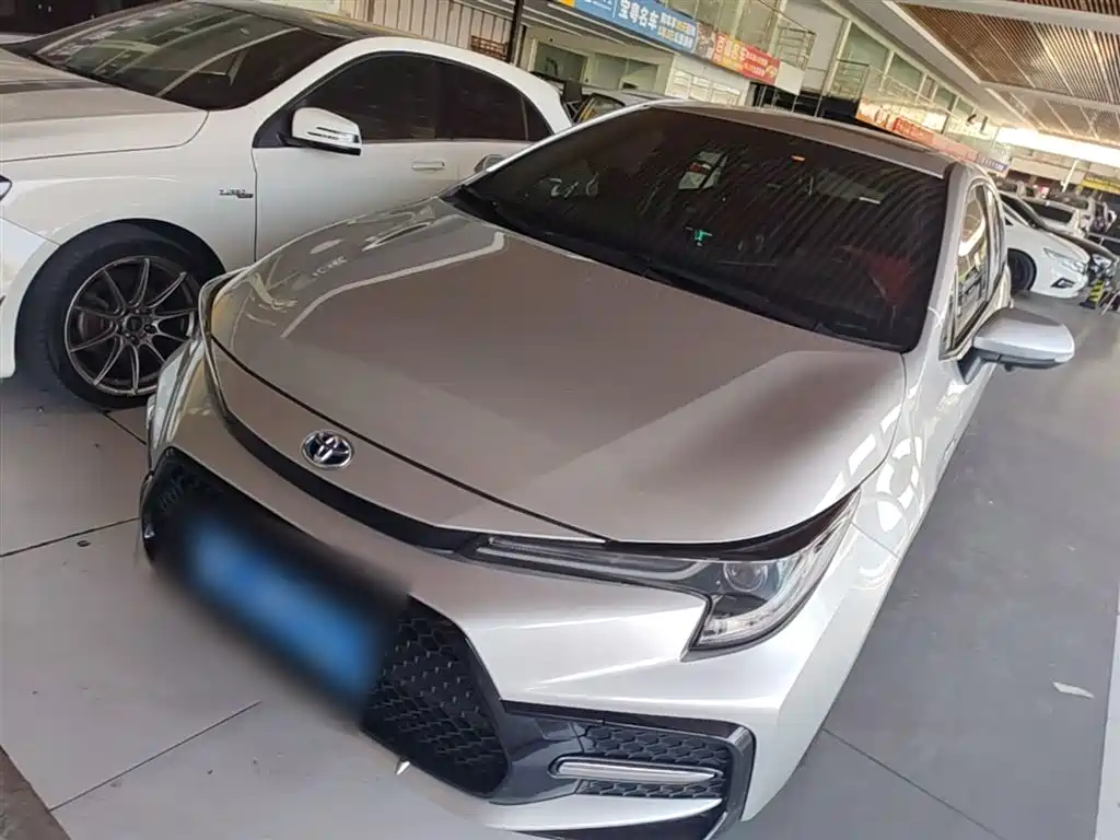 Toyota Levin 2021 Dual Engine 1.8H E-CVT Sport фото 2