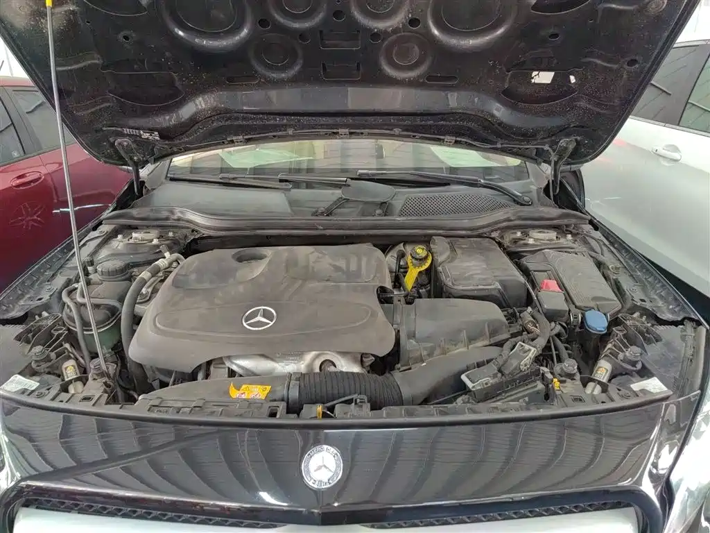 Mercedes-Benz GLA 2016 GLA 220 4MATIC Fashion фото 20