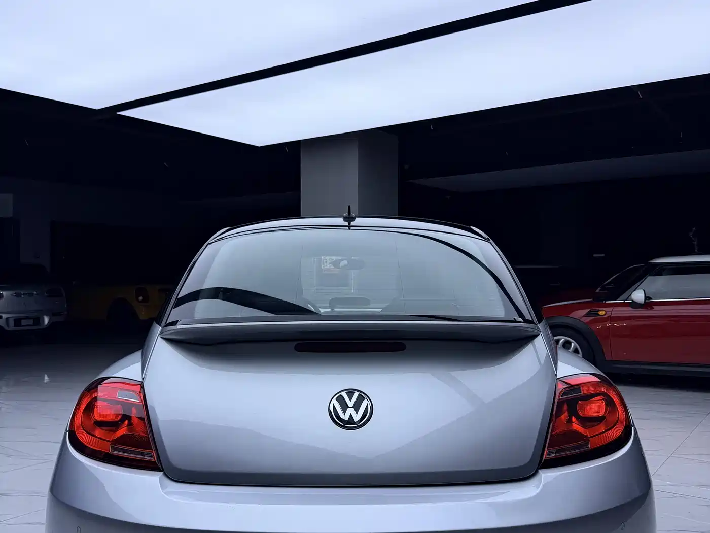 Volkswagen Beetle 2013 1.4TSI Comfort фото 3