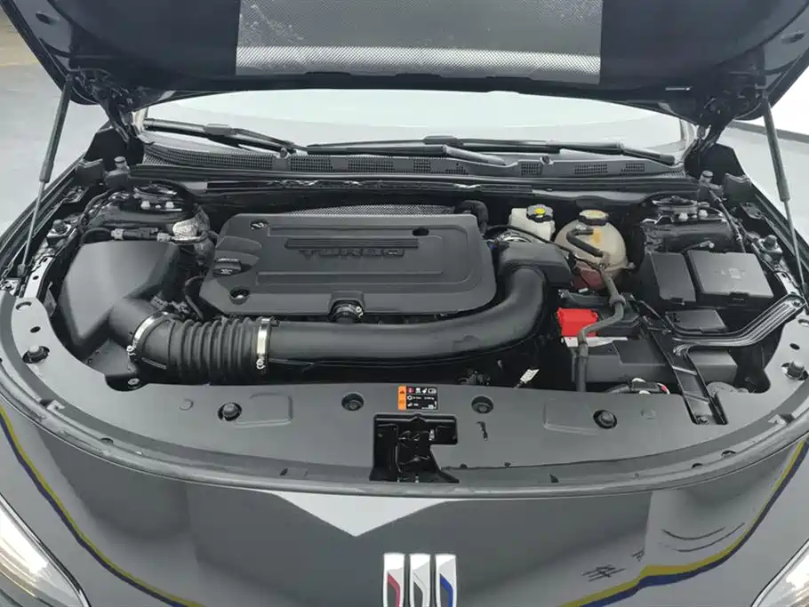 Buick LaCrosse 2023 28T Premium Edition фото 10