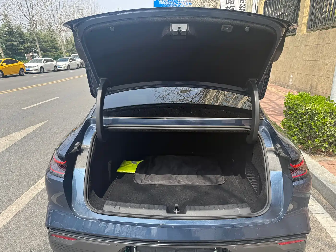 GEELY GALAXY GALAXY SPARKLE 8