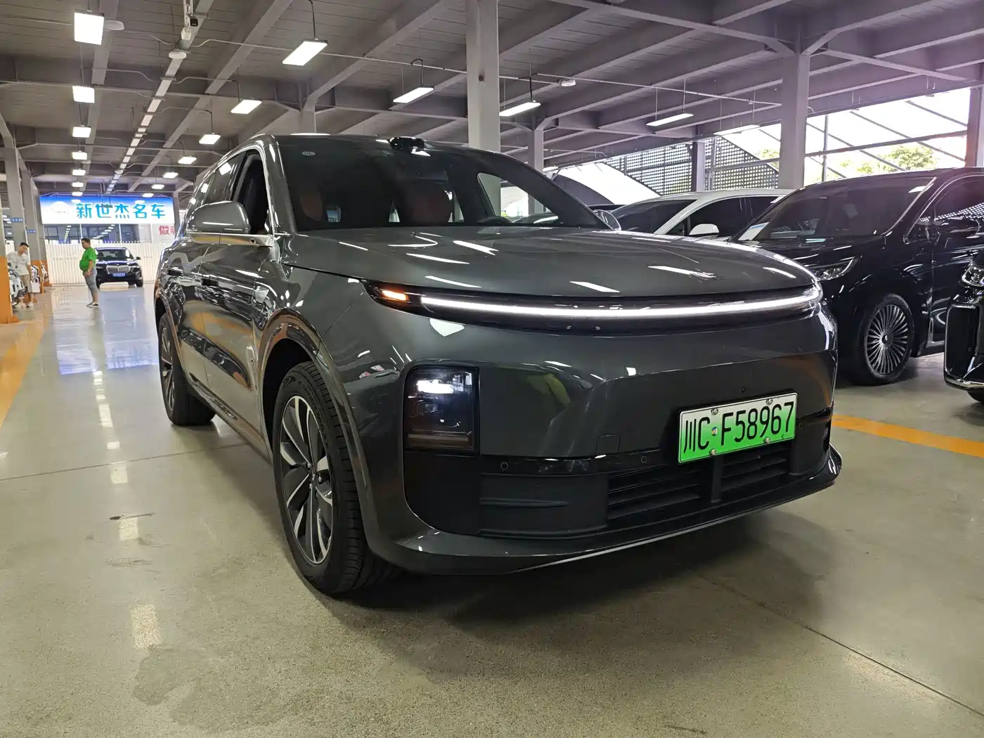 2026 Li Auto L6