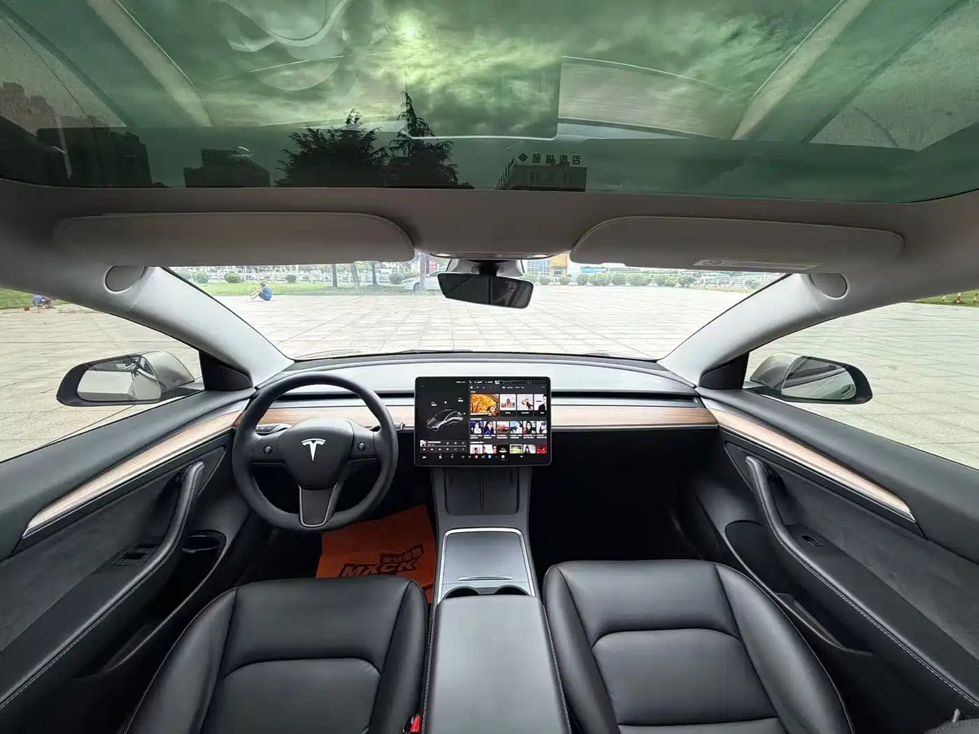 Фото 5 - Tesla Model 3