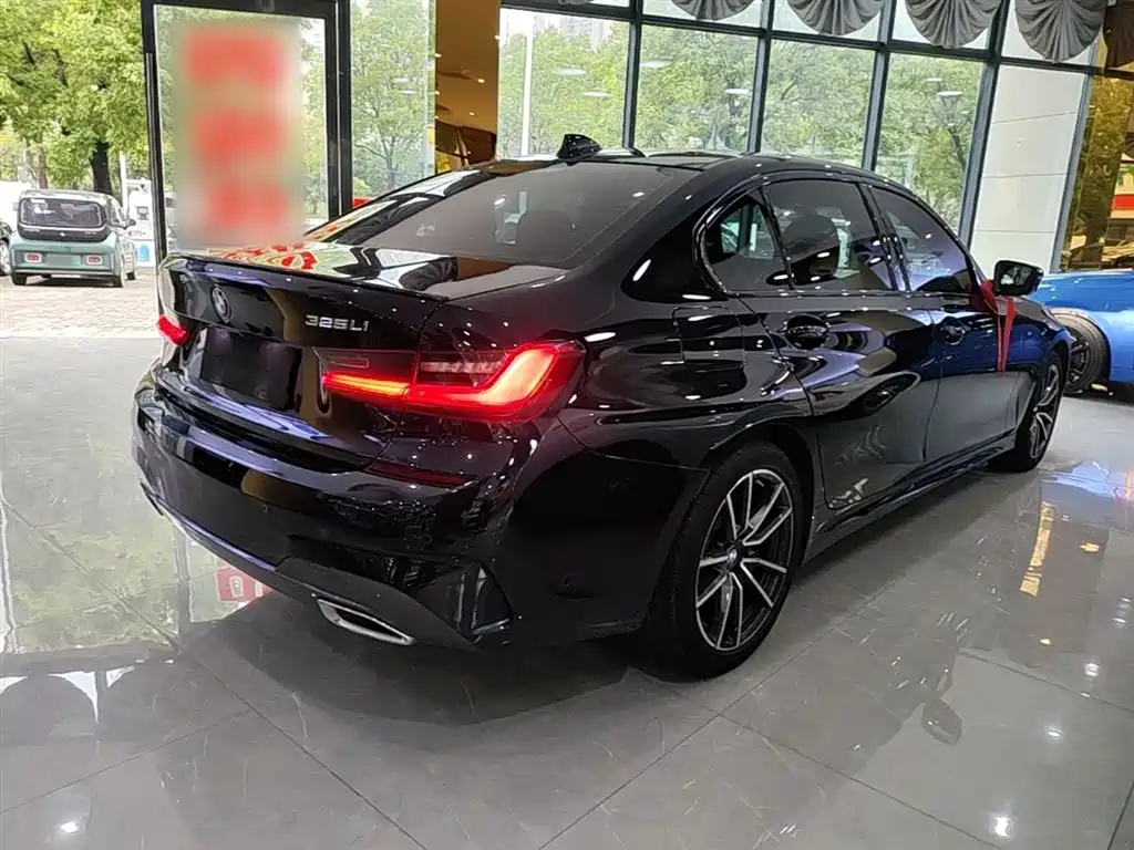 BMW 3-SERIES