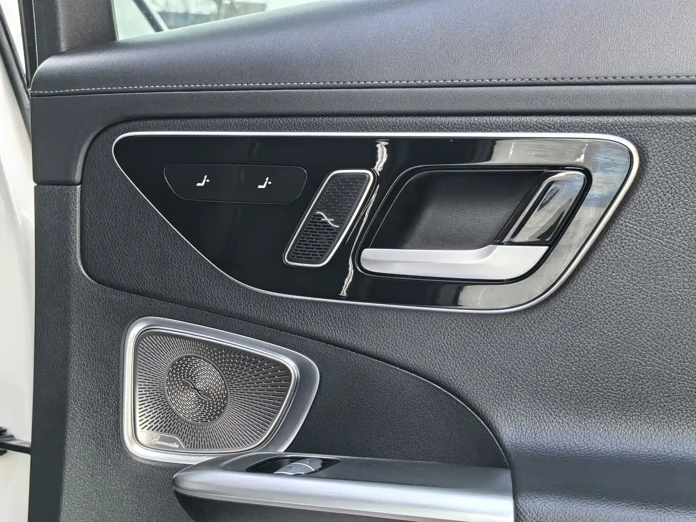Mercedes-Benz C-Class 2022 C 260 L Night Sport Edition фото 23