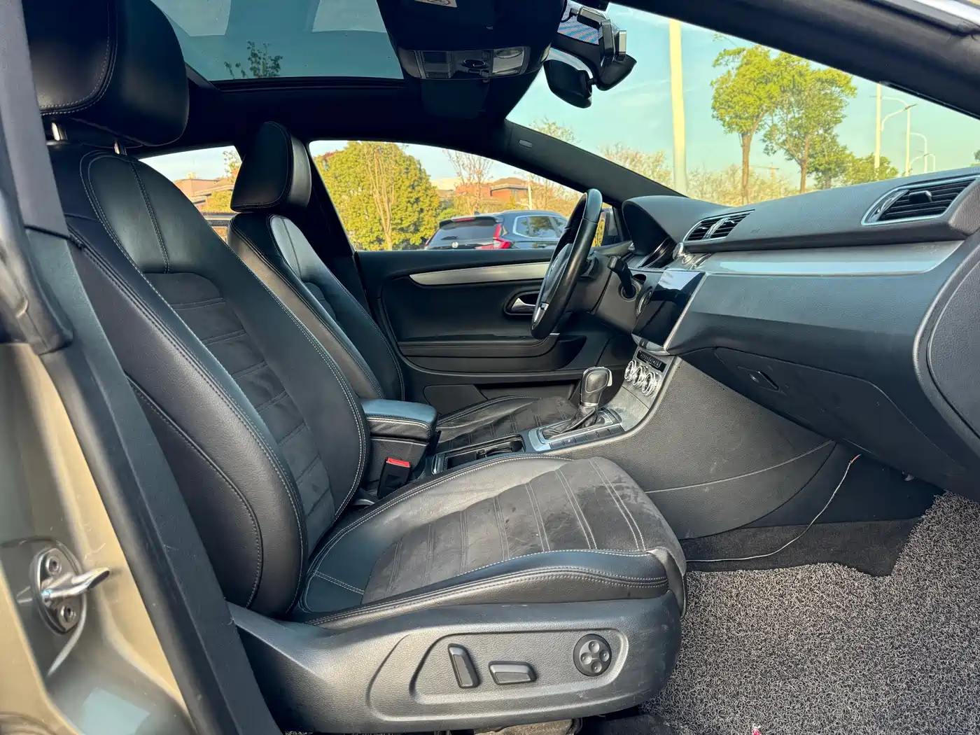 Volkswagen FAW-Volkswagen CC 2016 Model 1.8TSI Premium фото 7