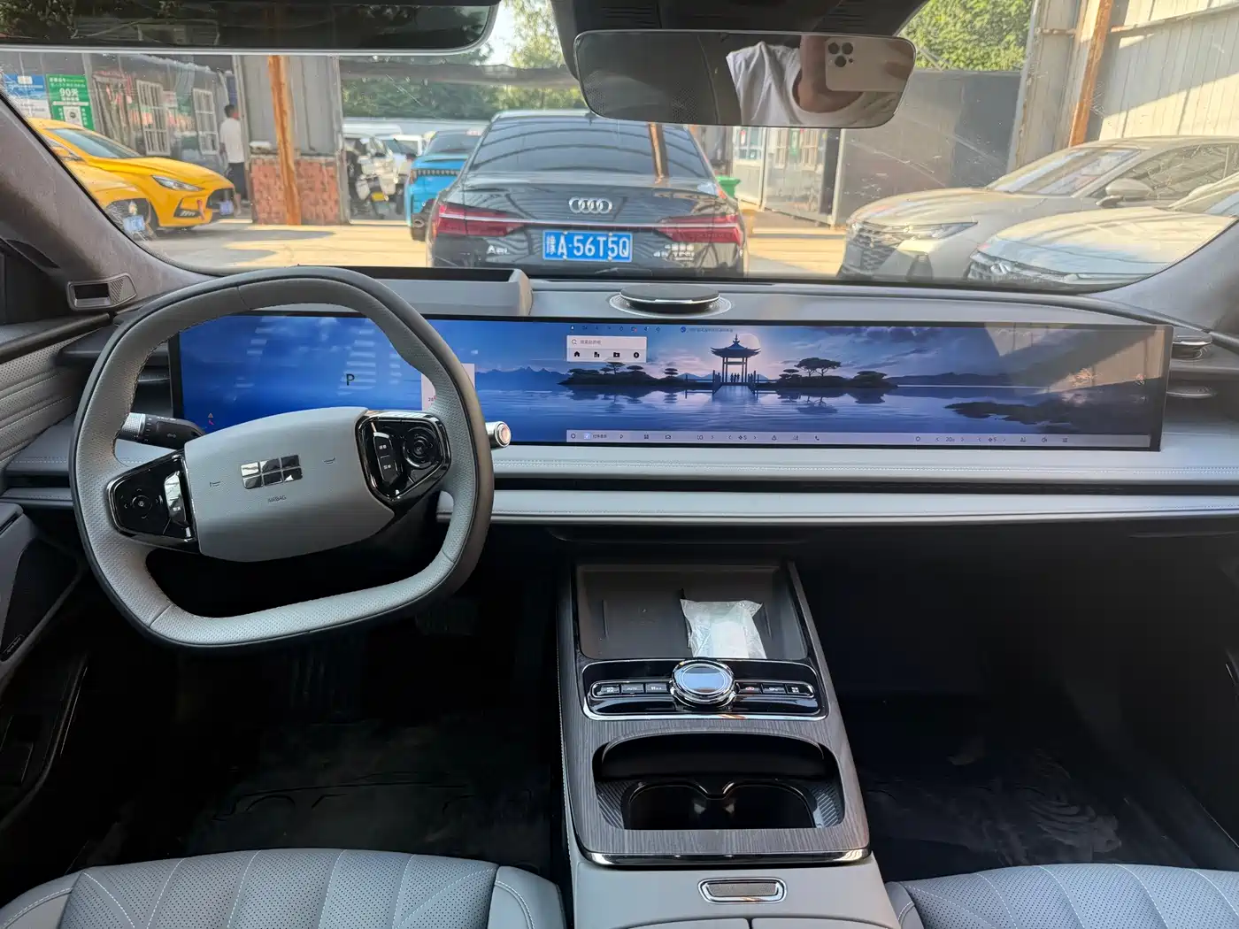 Geely Galaxy Galaxy E8 2025 2025 700km Long Voyage Smart Drive Edition