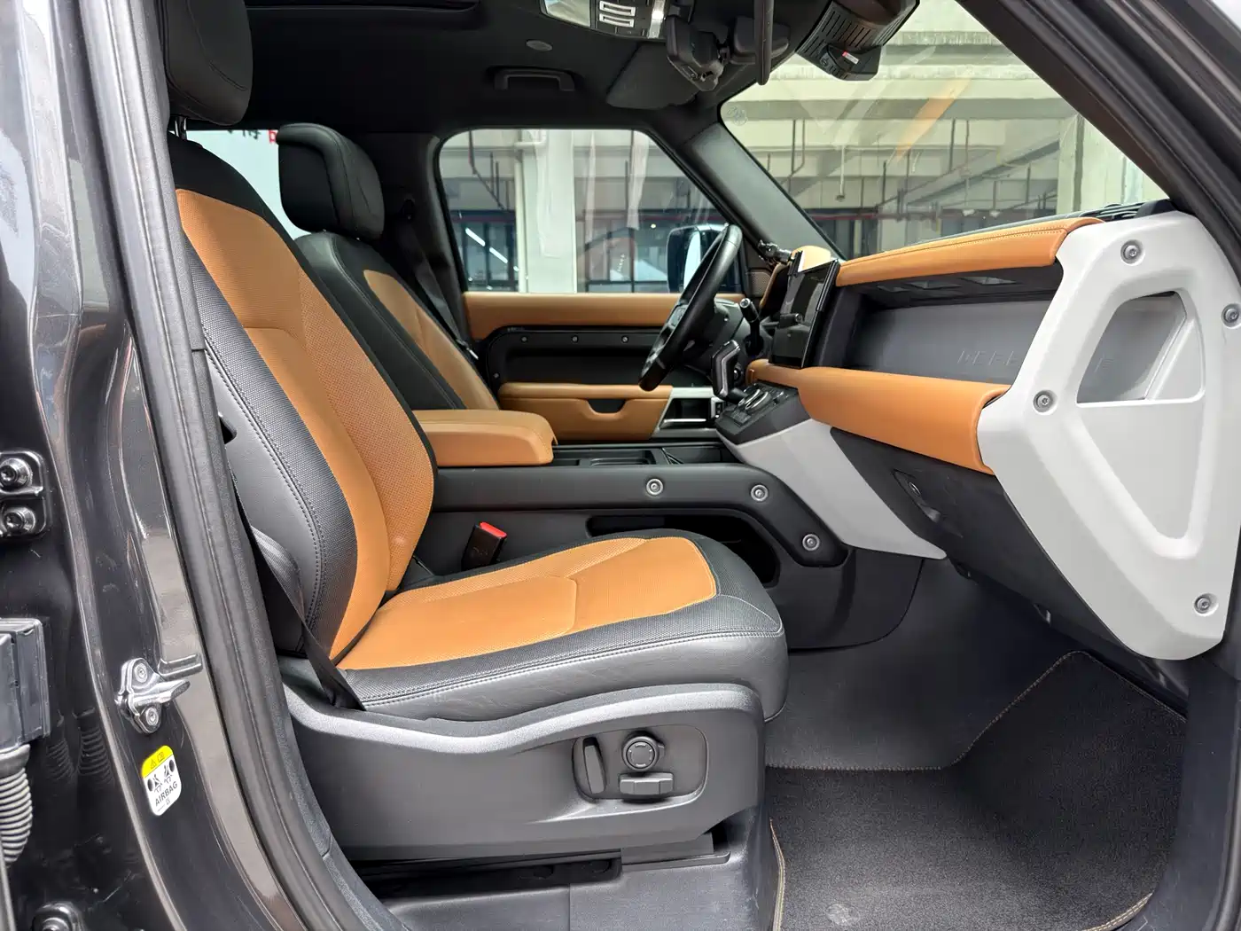 Land Rover Defender 2023 Facelift 110 3.0T P400 X-DYNAMIC HSE фото 9