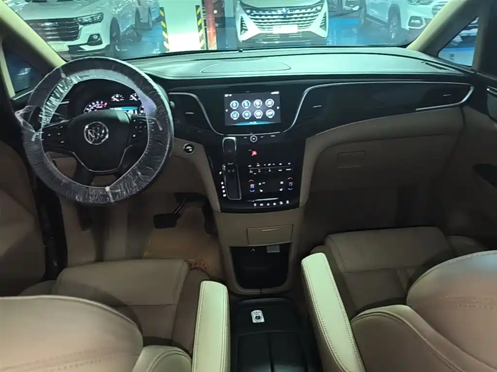 Buick GL8 2017 ES 28T Luxury China V фото 10