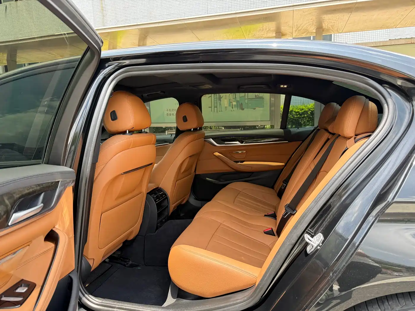 BMW 5 Series 2019 530Li Leading M Sport Package фото 9