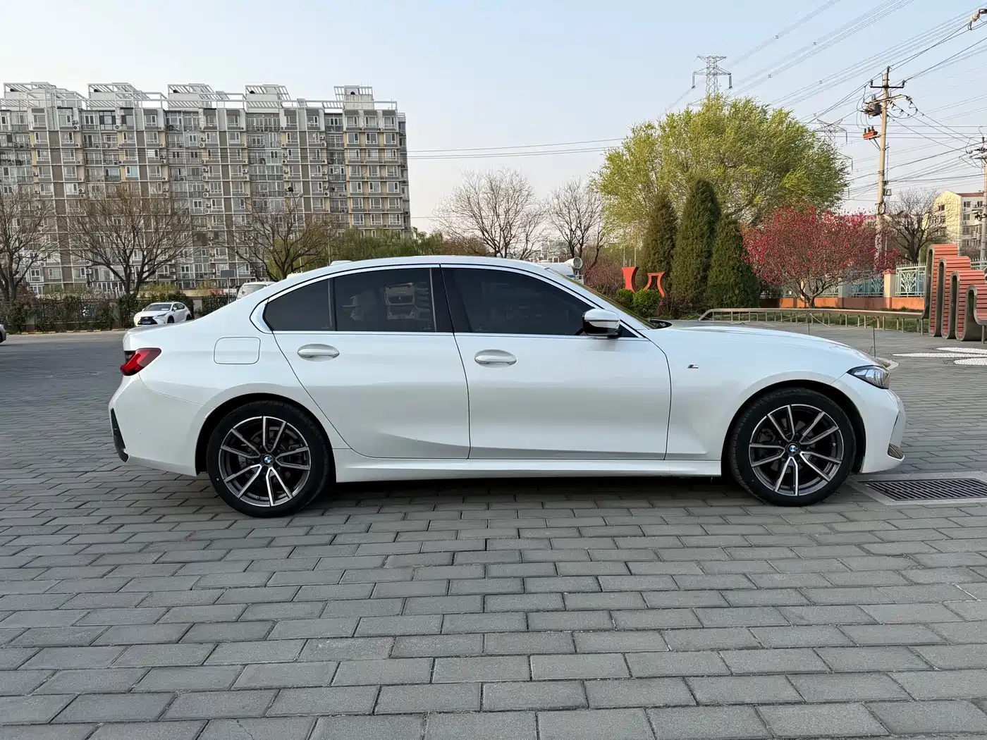 BMW 3 Series 2024 320i M Sport Package фото 8