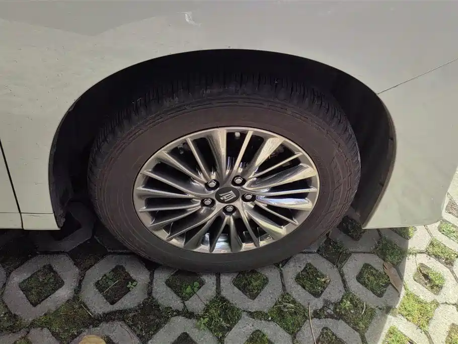 Toyota Vellfire 2021 Crown Hybrid 2.5L HV Premium Edition фото 6