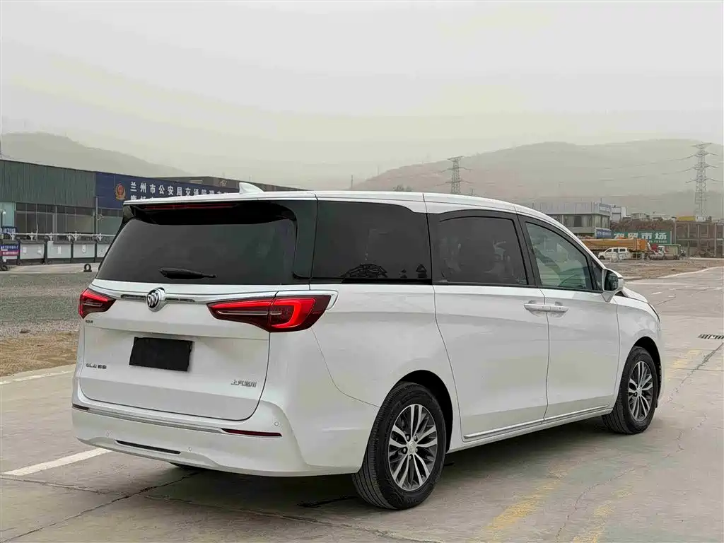 BUICK GL8
