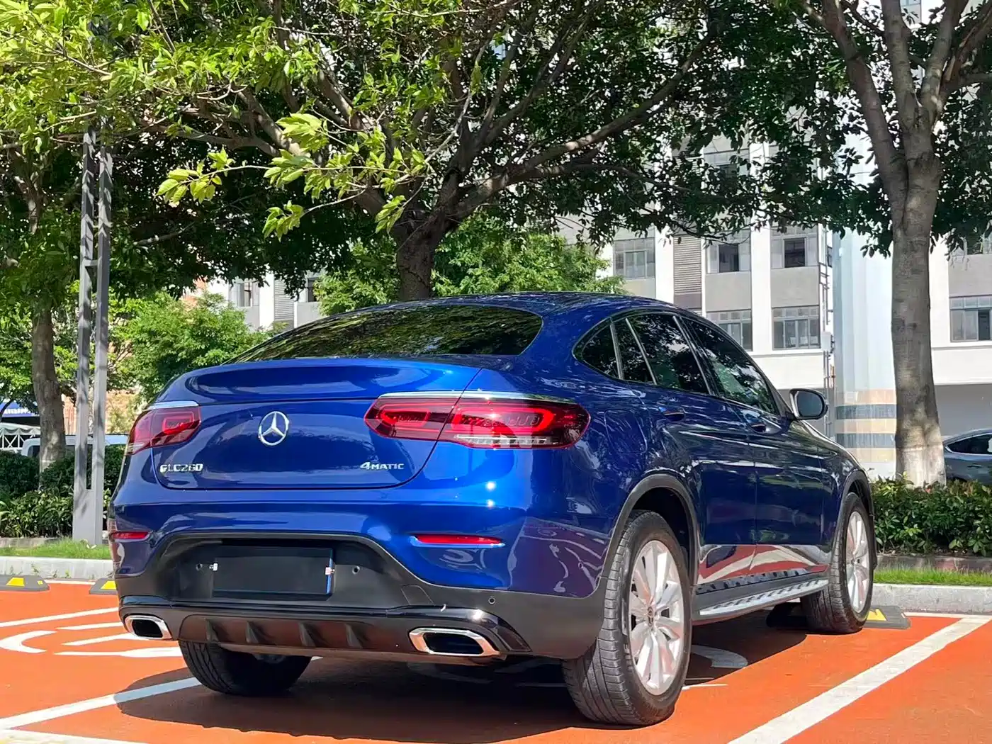 Mercedes-Benz GLC Coupe 2021 GLC 260 4MATIC Coupe SUV фото 9