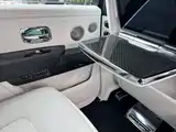 Фото 14 - Rolls-Royce Cullinan