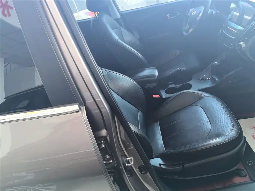 Hyundai Beijing Hyundai ix35 2013 2.0L Auto 2WD Smart GLS China IV фото 25