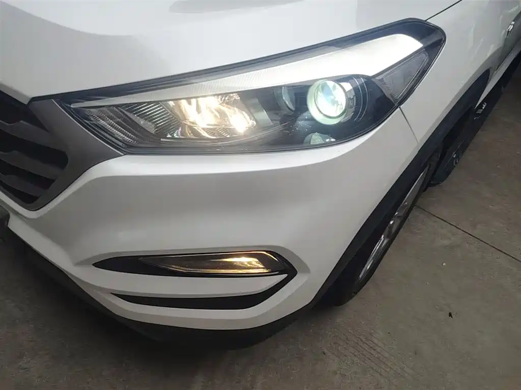Hyundai Tucson 2015 1.6T Dual Clutch 2WD Smart фото 24