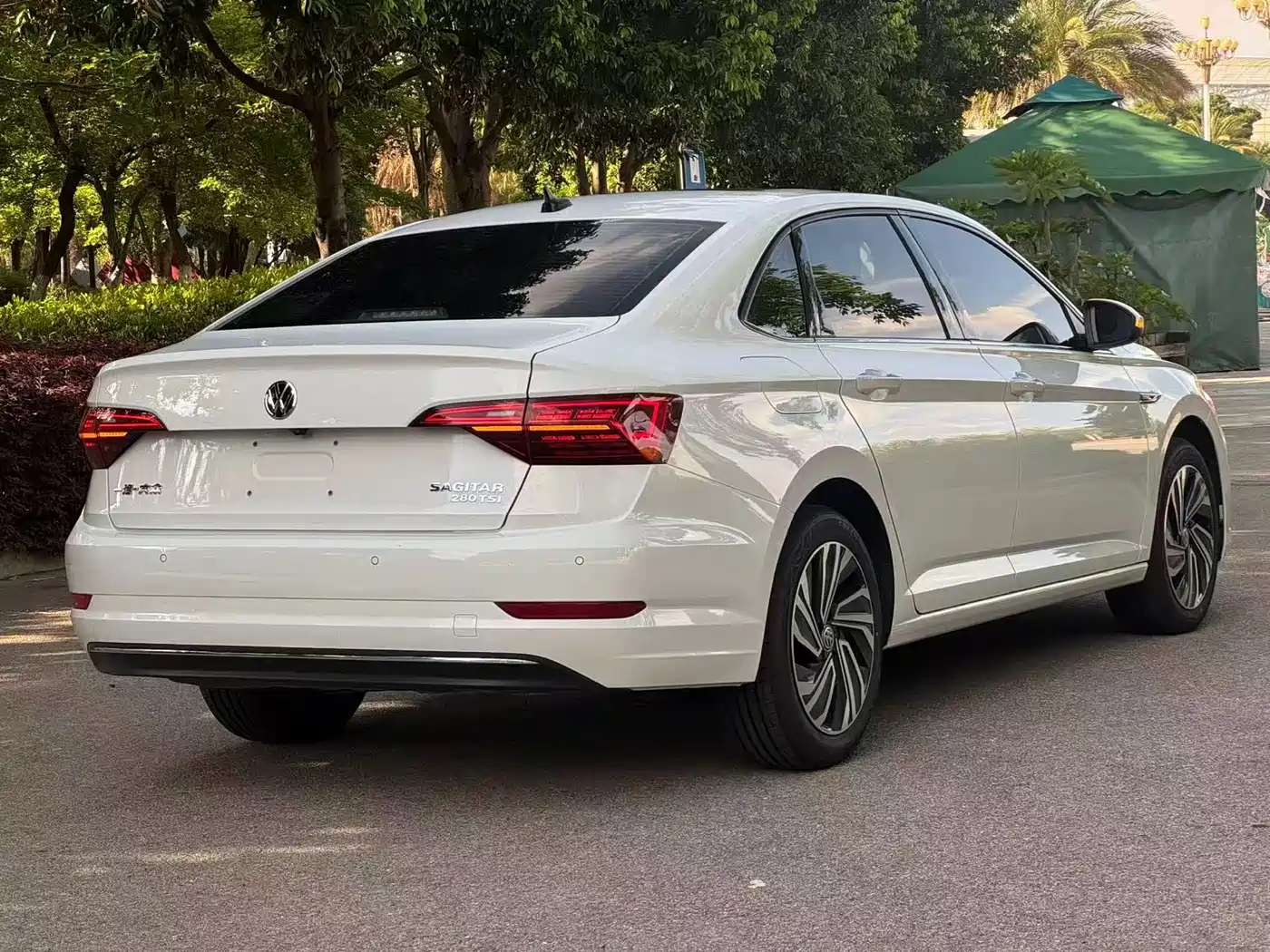 Volkswagen Sagitar 2022 280TSI DSG Surpassing Edition фото 4
