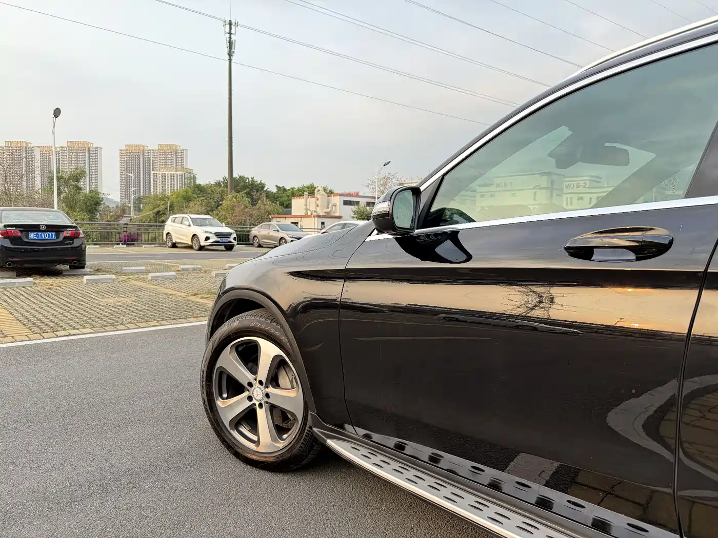 Mercedes-Benz GLC 2017 GLC 300 4MATIC Dynamic фото 5