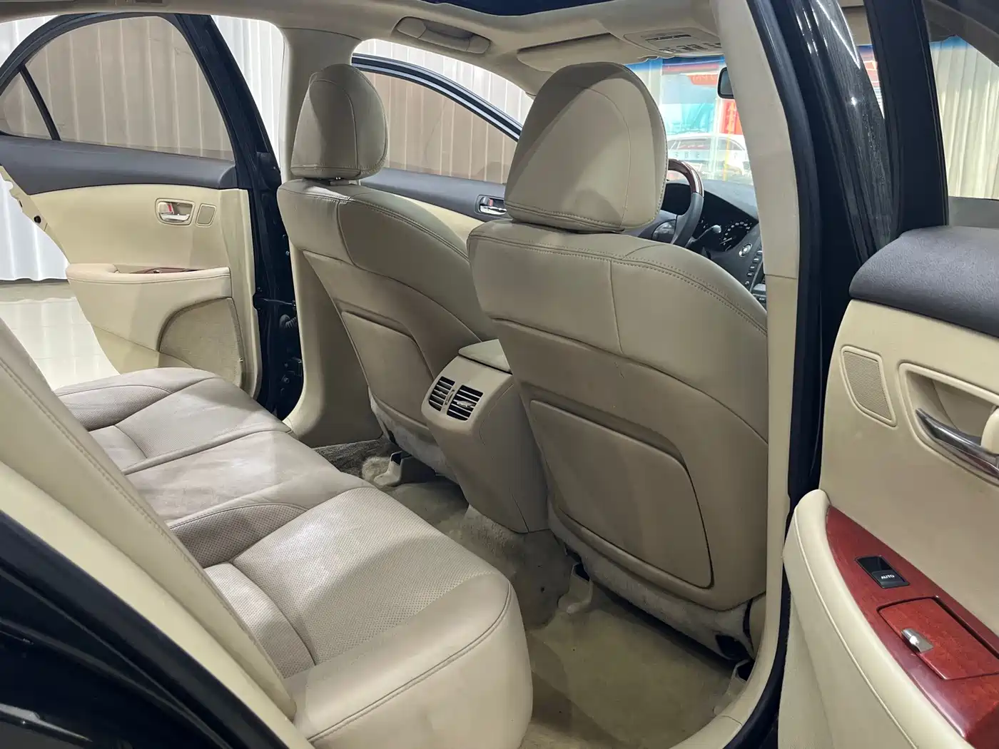 Lexus ES 2010 350 Luxury Edition фото 9