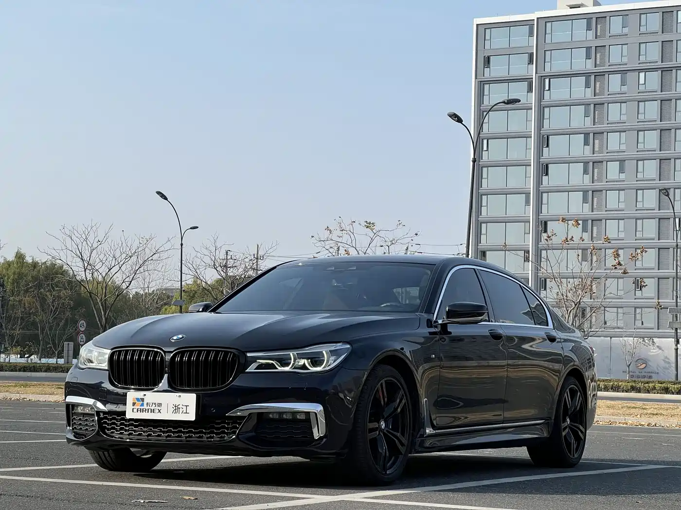 BMW 7 Series 2018 740Li xDrive Premium Type M Sport Package