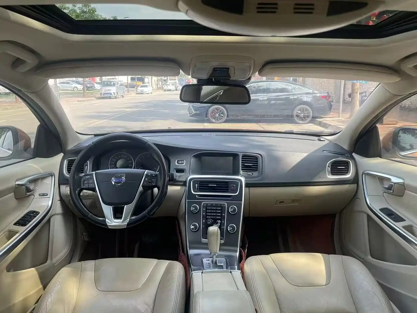 Volvo S60 (Import) 2012 2012 T5 Elegance Edition
