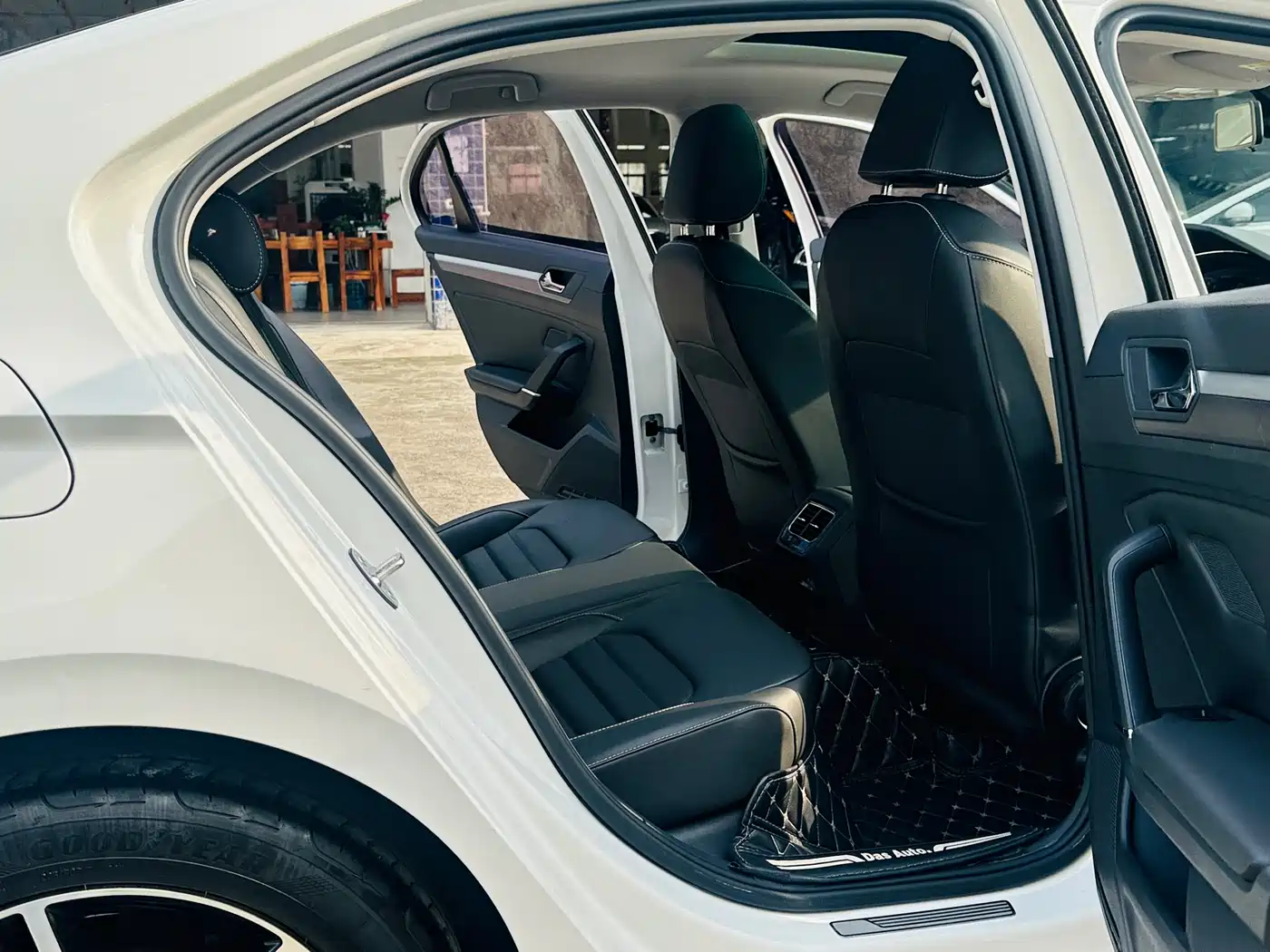 Volkswagen Lamando 2019 280TSI DSG Comfort Edition China VI фото 7