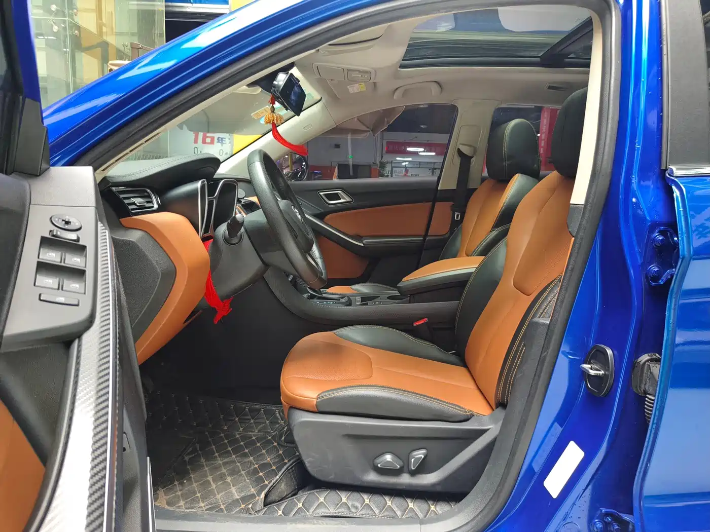 Jiangling Yusheng S330 2016 2016 1.5L GTDi Automatic 2WD Premium Edition