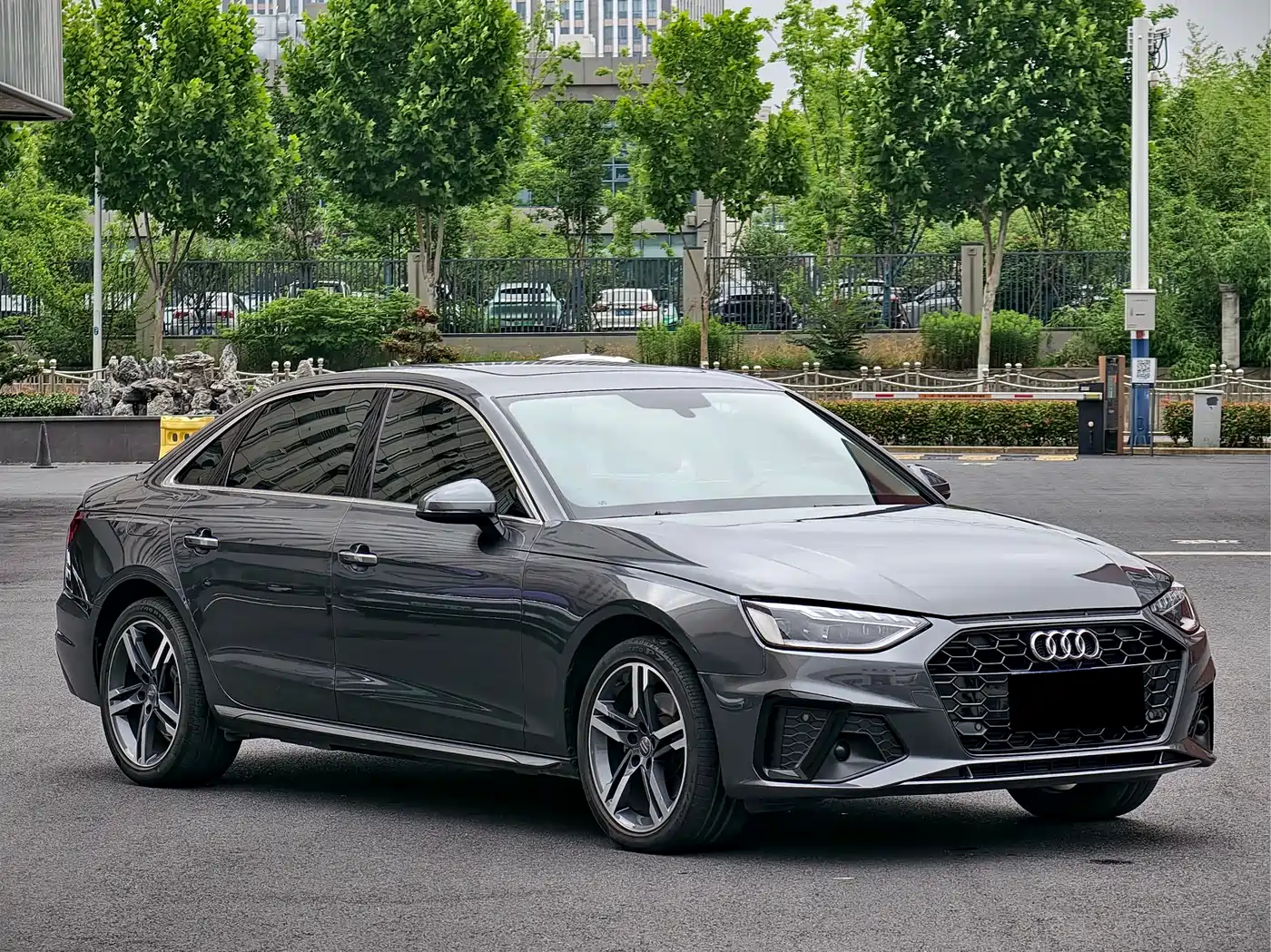 Audi A4L 2020 40 TFSI Fashion Dynamic Edition фото 3