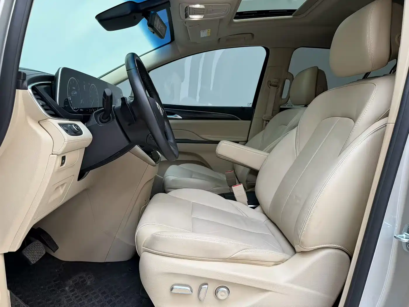 Buick GL8 2023 ES Landmaster Exclusive фото 5
