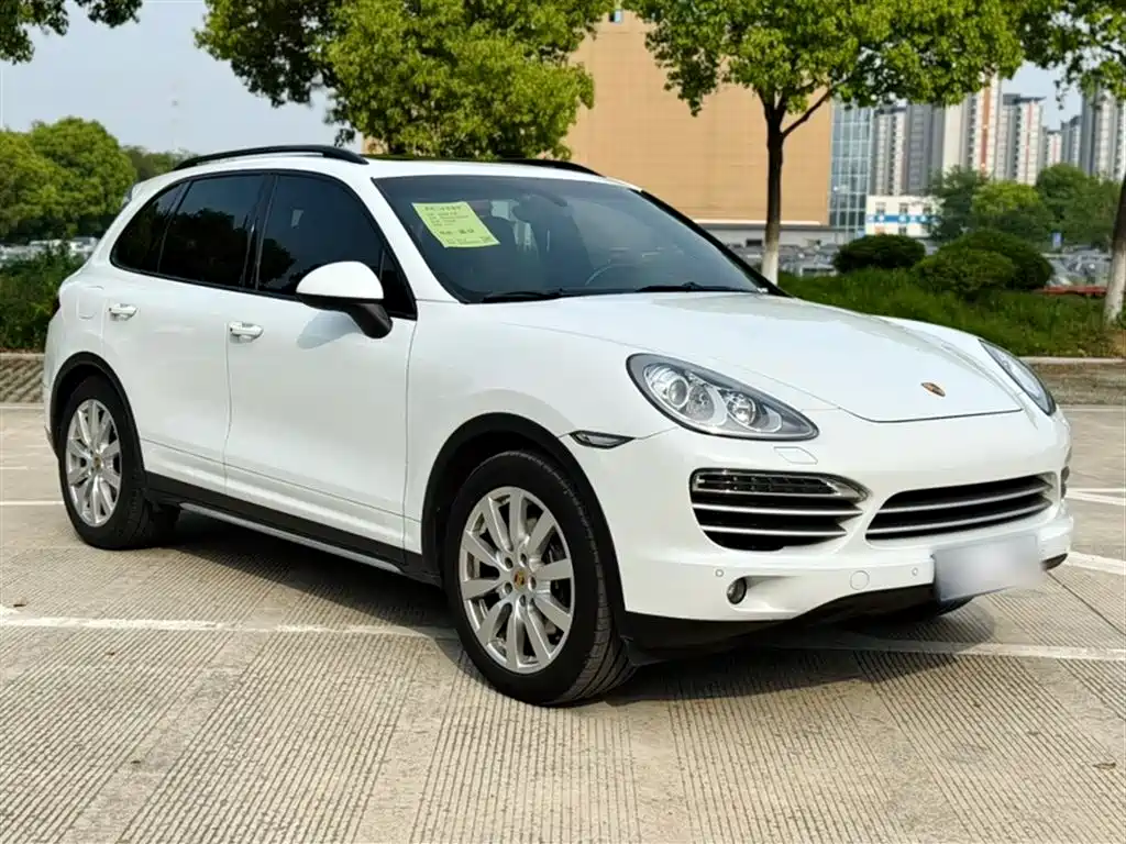Porsche Cayenne 2014 Cayenne Platinum Edition 3.0T фото 23