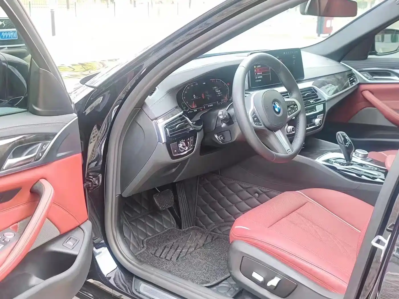 BMW 5 Series 2022 525Li M Sport Package фото 4