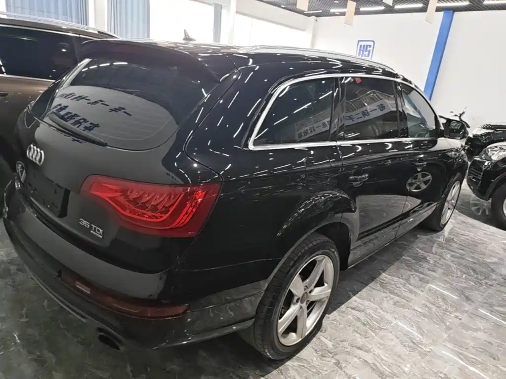 Photo 7 - Audi Q7