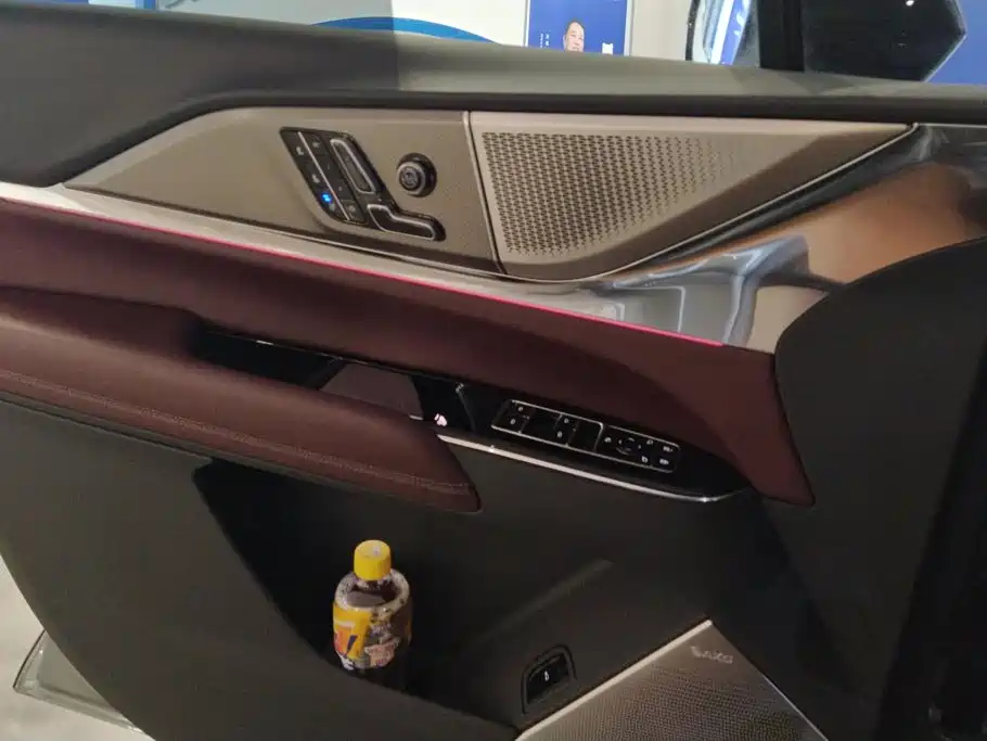 Cadillac XT5 2025 2025 Model 2.0T Platinum