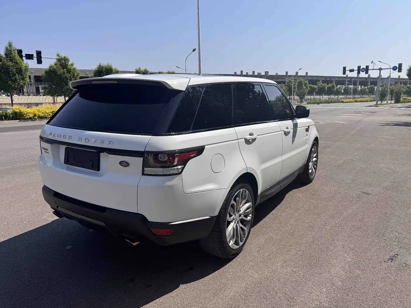 Фото 6 - Land Rover Range Rover Sport