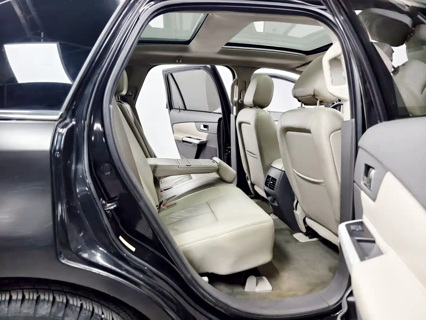 Ford Edge (Import) 2013 2012 2.0T Elite Sunroof Edition