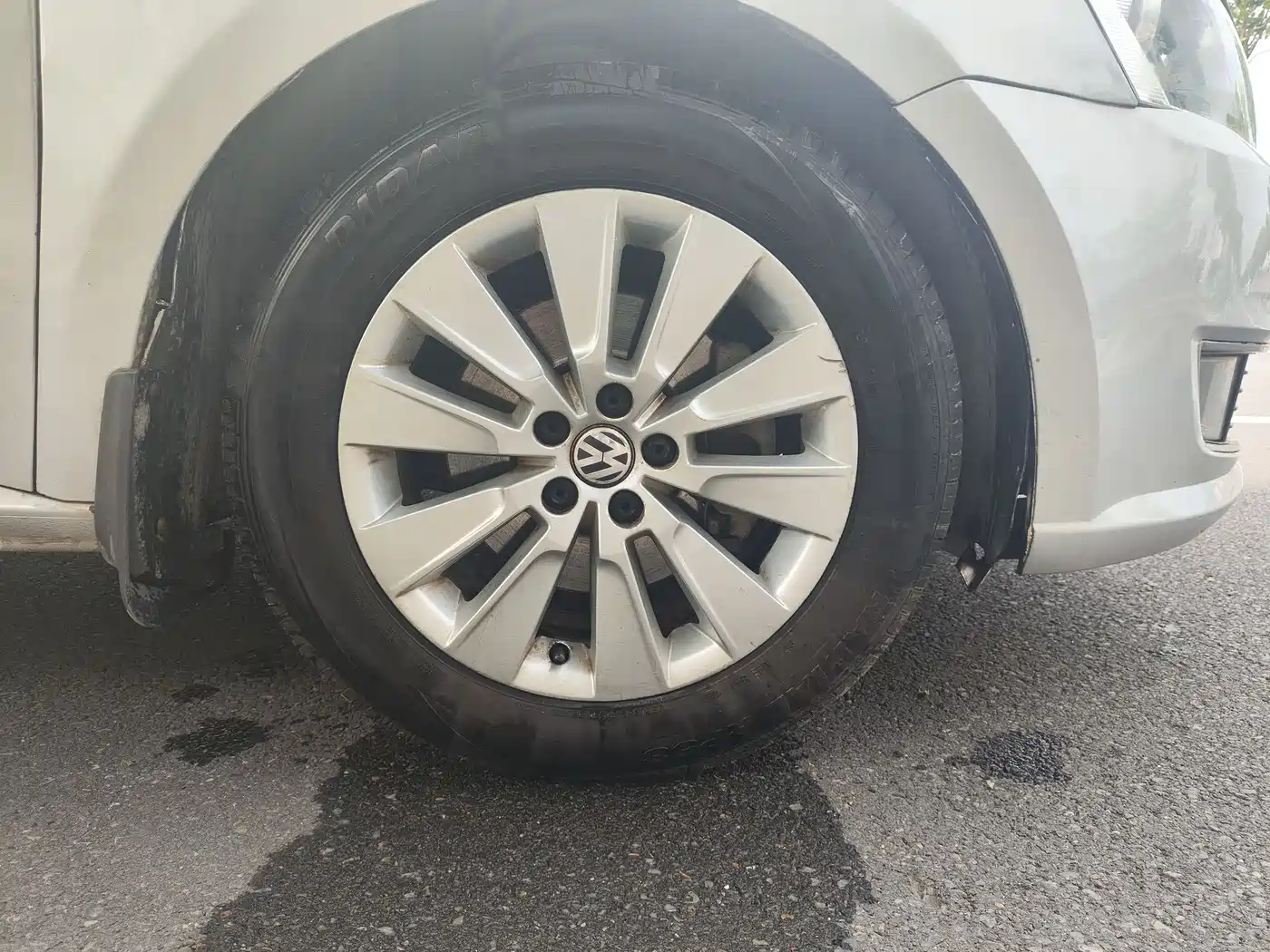 Volkswagen Lavida 2013 Facelift 1.4TSI Manual Comfort фото 5