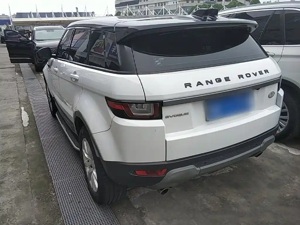 Land Rover Range Rover Evoque 2018 240PS PURE Trend фото 5
