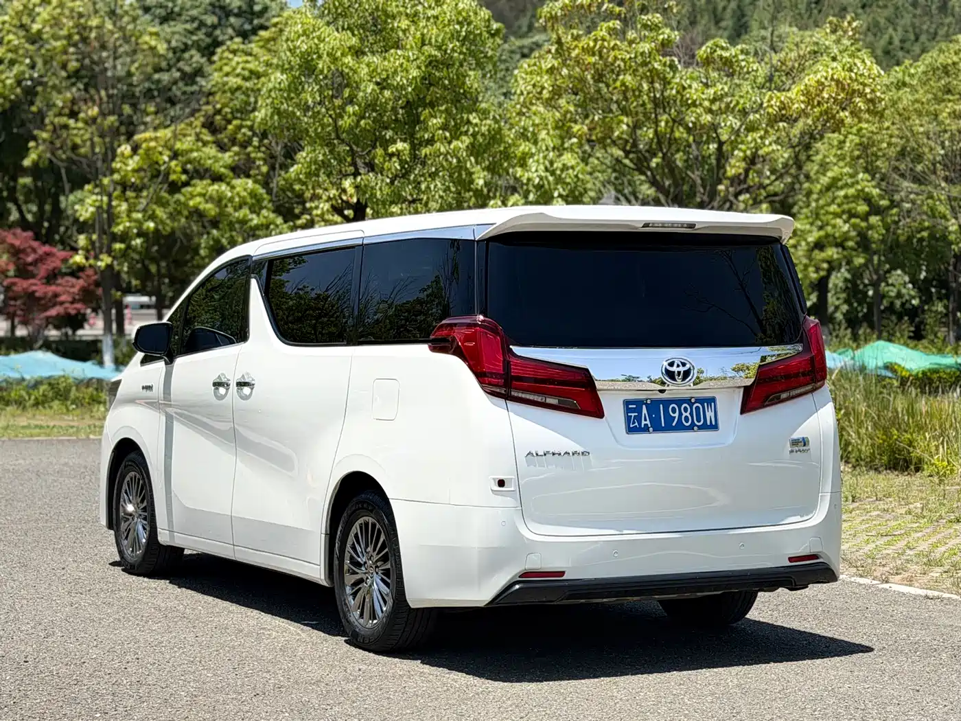 Toyota Alphard 2021 Hybrid 2.5L Premium фото 7