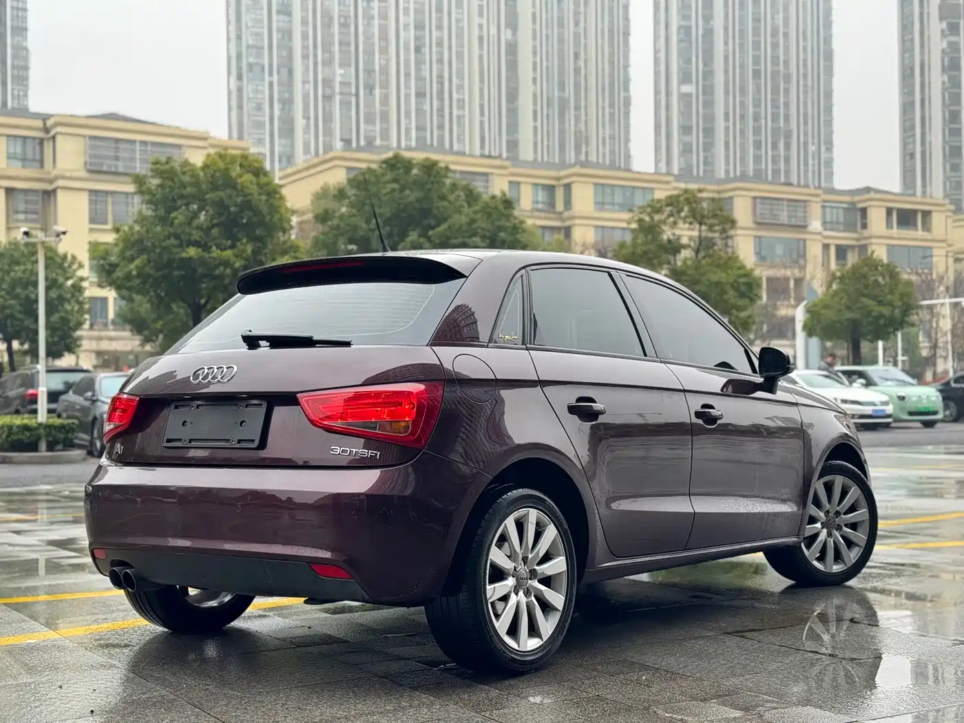 Audi A1 2013 Model 30 TFSI Sportback Ego фото 2