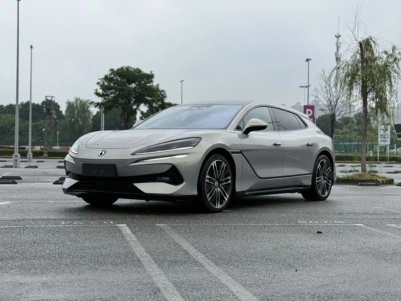 Denza Z9GT 2024 1100 AWD Ultra Edition