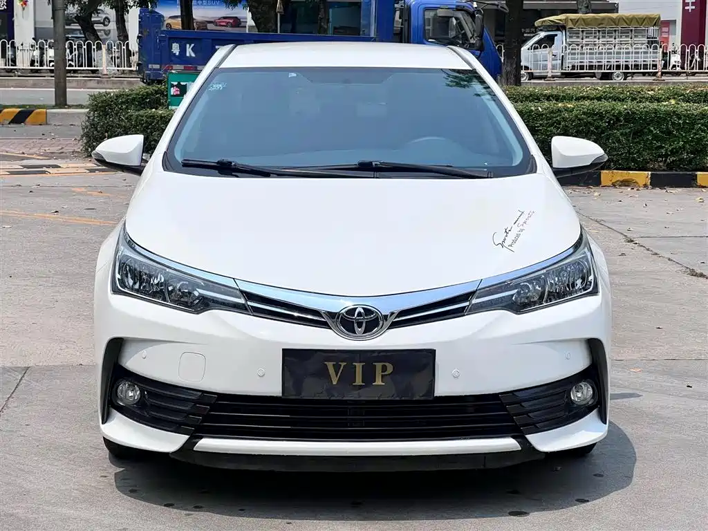 Toyota Corolla 2018 1.2T S-CVT GL Smart Edition фото 3