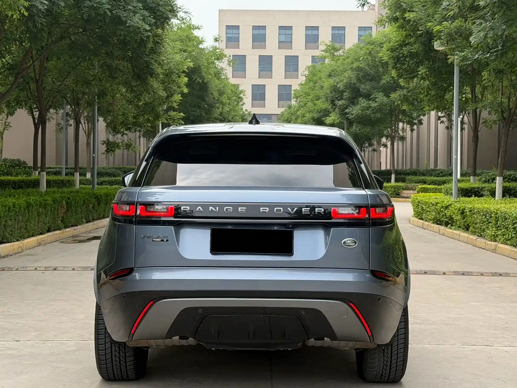 Фото 17 - Land Rover Range Rover Velar