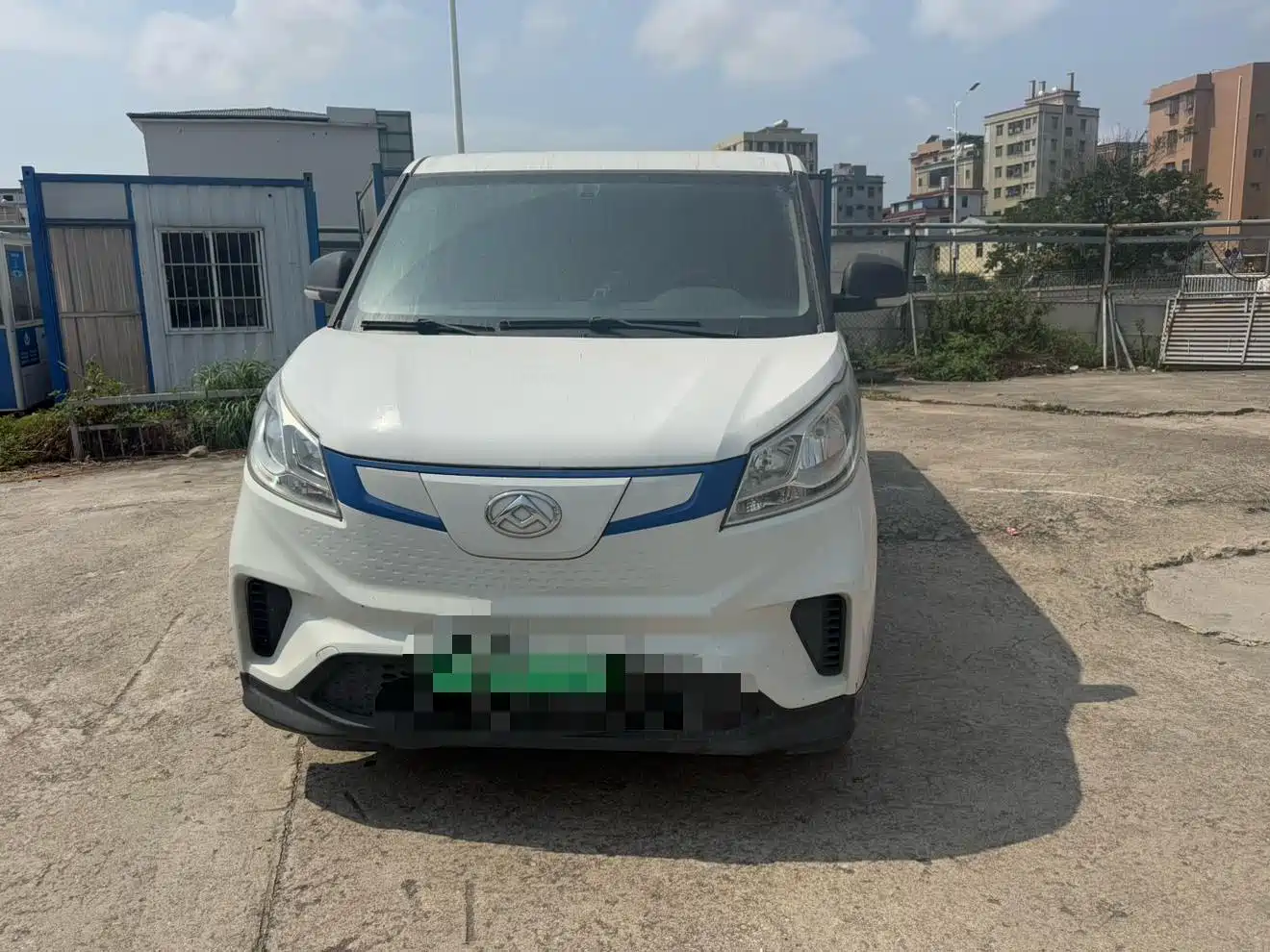 SAIC MAXUS CHASE EV30