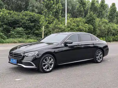 Mercedes-Benz E