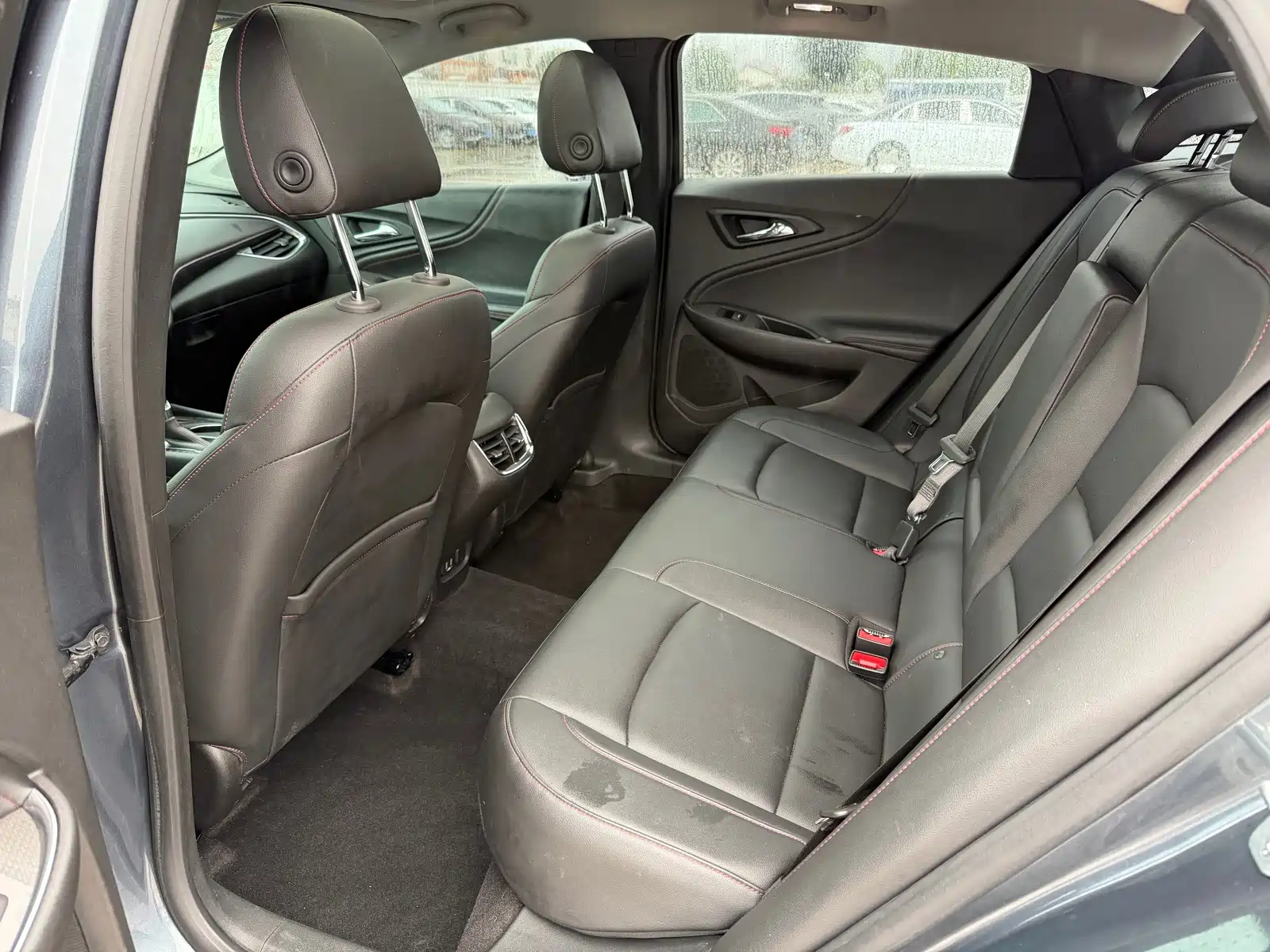 Photo 9 - Chevrolet Malibu XL