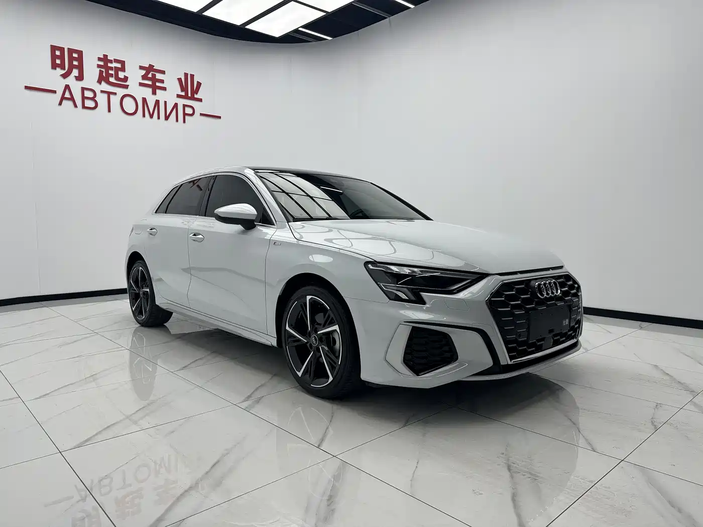 Audi A3 2023 Facelift Sportback 35 TFSI Fashion Sport фото 3
