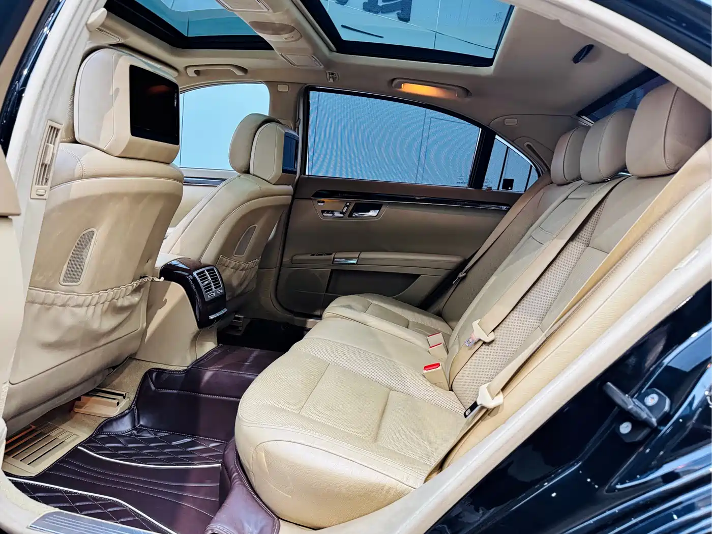 Mercedes-Benz S-Class 2010 S 350 L 4MATIC фото 10